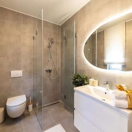 Pia By Belmont Realty 자다르