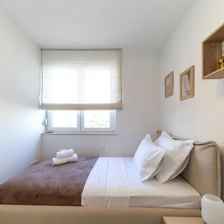 Pia By Belmont Realty 아파트 *