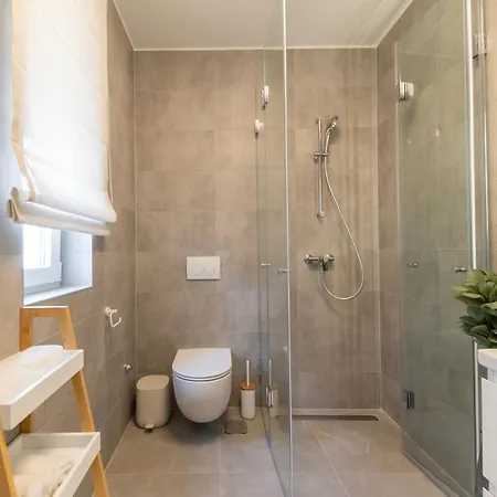 Pia By Belmont Realty 자다르